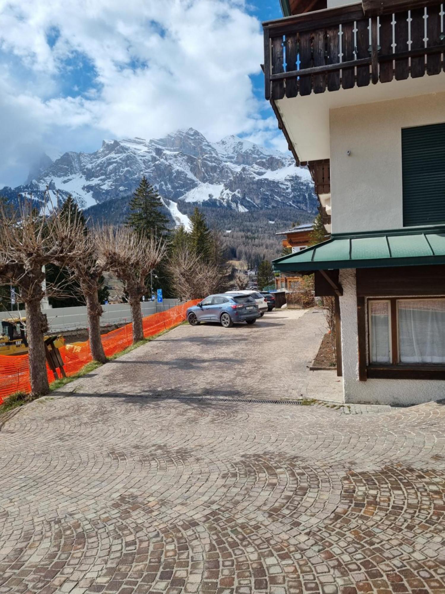 Hotel Oasi Κορτίνα Ντ' Αμπέτσο Εξωτερικό φωτογραφία