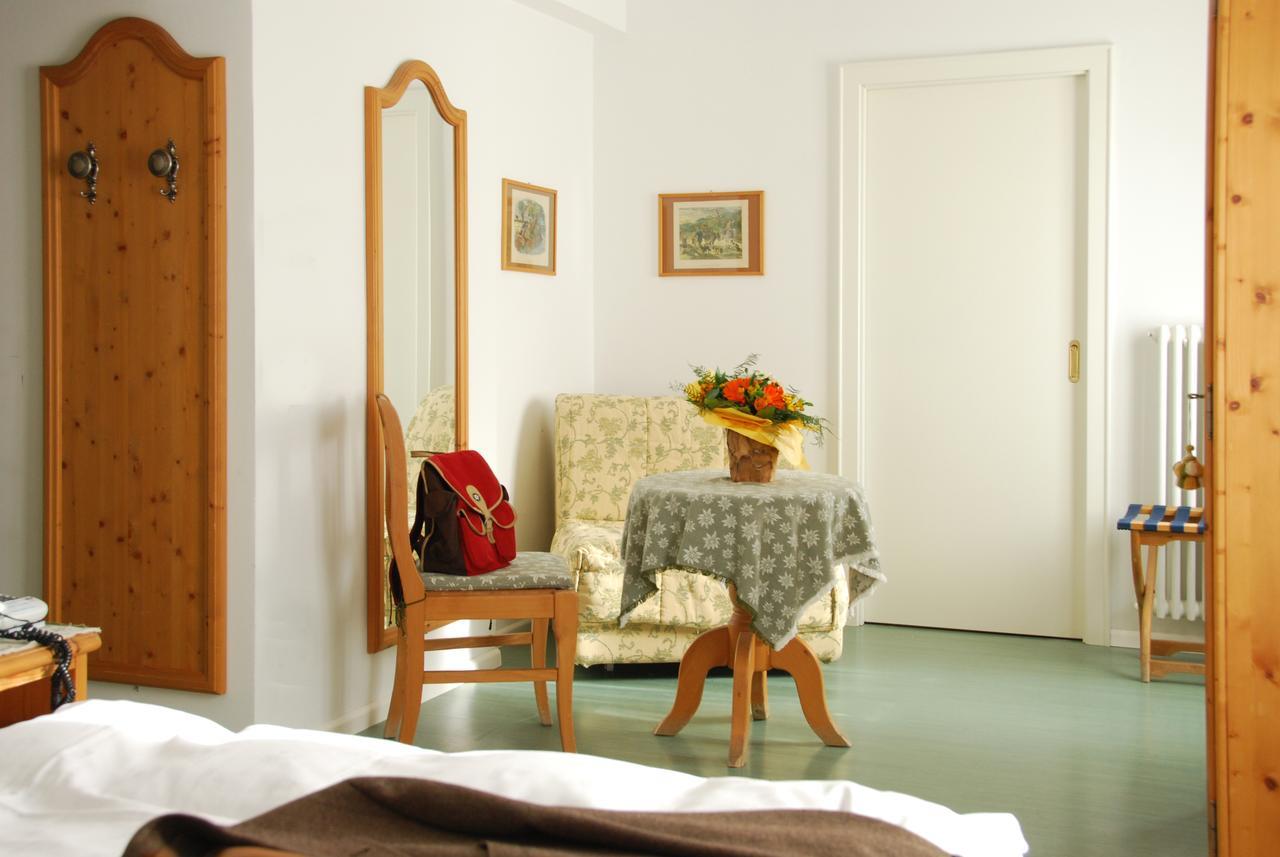 Hotel Oasi Κορτίνα Ντ' Αμπέτσο Εξωτερικό φωτογραφία