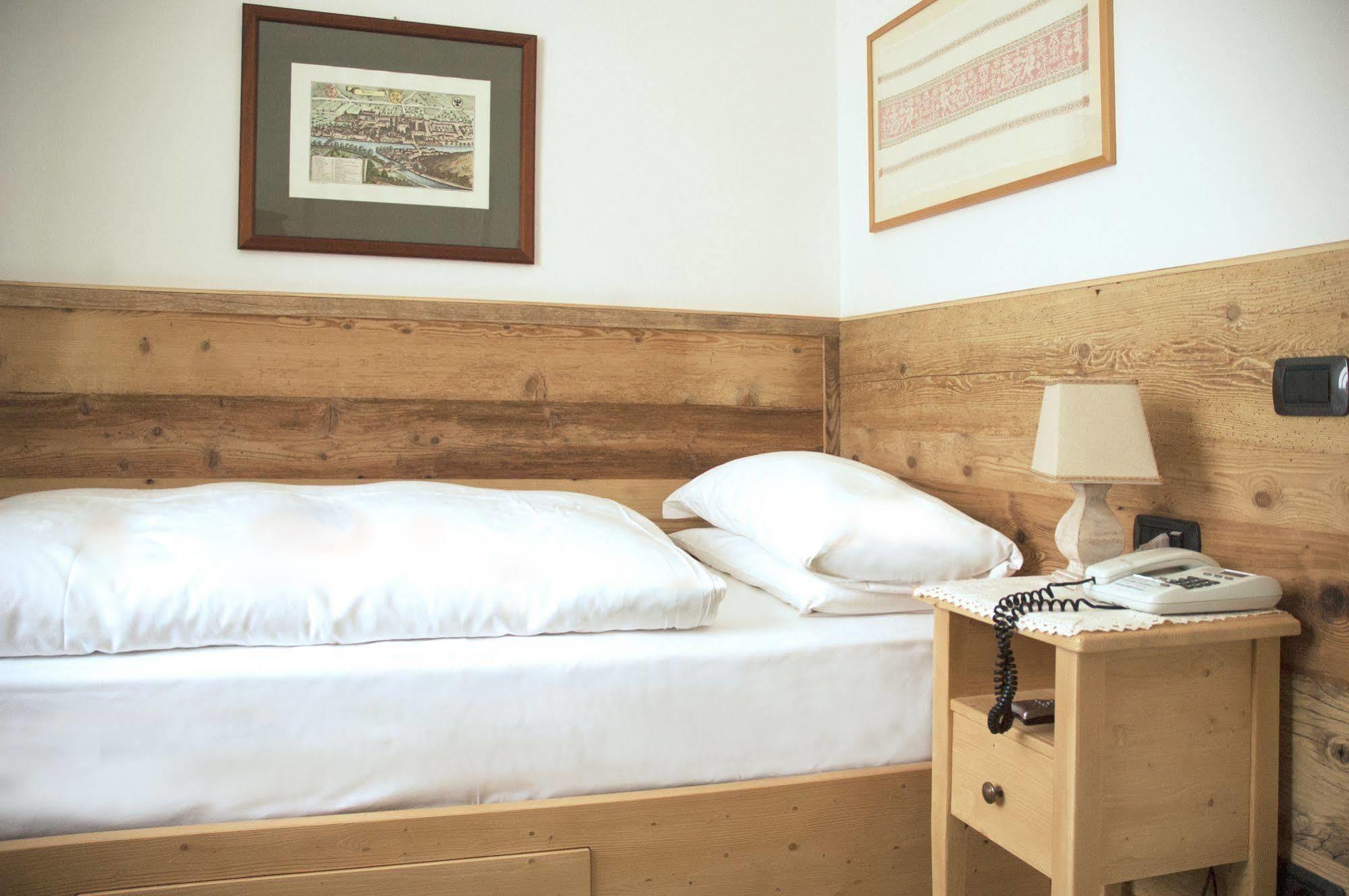 Hotel Oasi Κορτίνα Ντ' Αμπέτσο Εξωτερικό φωτογραφία